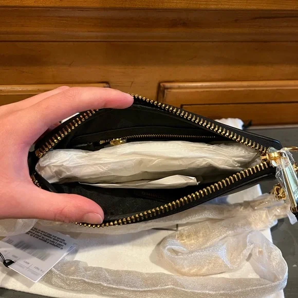 NWT Moschino Logo-print Zipped Chain Shoulder Bag - Picture 10 of 15